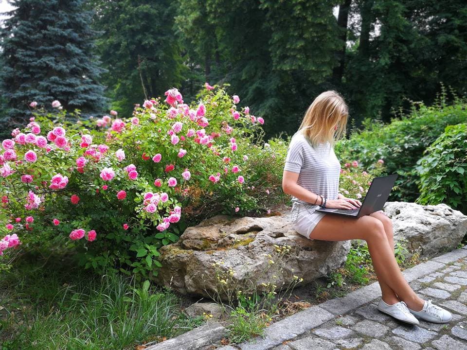 Selfpublishing - piszę książkę "Bądź online" o własnym miejscu w sieci!